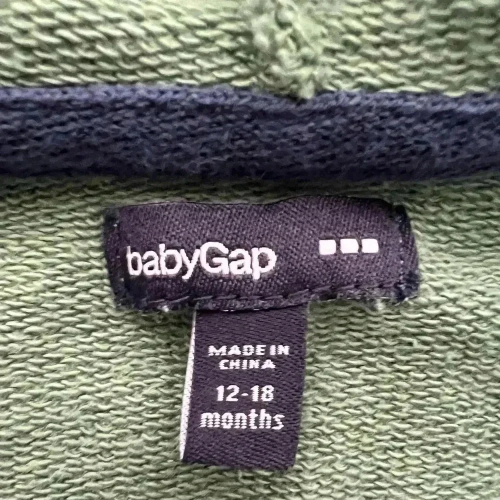 Baby Gap | unisex baby hoodie. Size: 12-18M